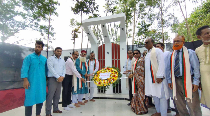 শহীদ মিনার উদ্বোধনে জাতীয় প্রেসক্লাবের সভাপতি