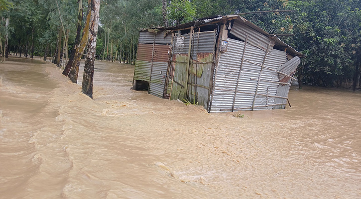 ফের ডুবছে নোয়াখালী, অন্তত ১৩ লাখ মানুষ পানিবন্দি