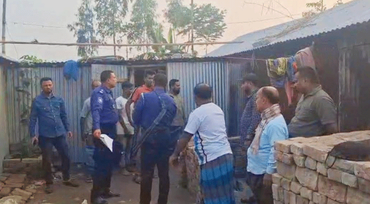 পলাশে ইটভাটার কলোনীতে ঝুলছিল গৃহবধূর মরদেহ