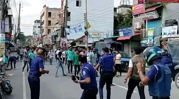 শেরপুরে কোটাবিরোধী শিক্ষার্থী ও ছাত্রলীগের সংঘর্ষ, আহত ১৫