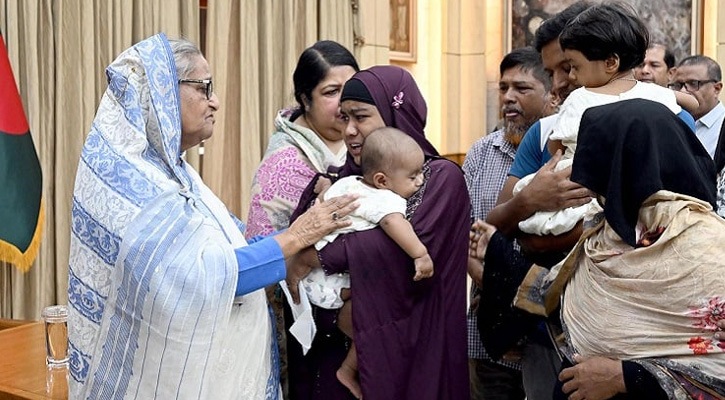 প্রধানমন্ত্রীর আর্থিক সহায়তা পেলেন সাংবাদিক হাসান মেহেদীর পরিবার