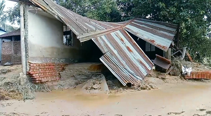 শেরপুরে বন্যা পরিস্থিতি উন্নতি হলেও বেরিয়ে আসছে ক্ষত