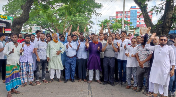 তিতাসে ছাত্র-জনতাকে অভিনন্দন জানিয়ে মিছিল করেছে এপিএস মতিন খান