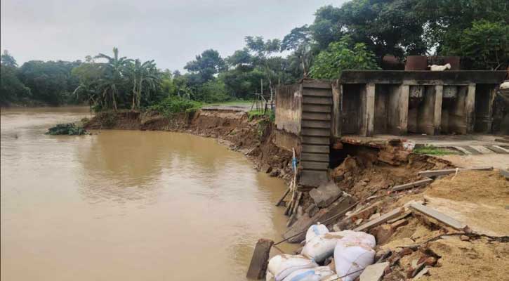 নালিতাবাড়ীতে ভাঙ্গনে বিলিন হওয়ার আশংকায় শিক্ষা প্রতিষ্ঠান, মিল ও বাড়িঘর