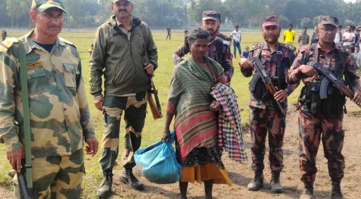 পঞ্চগড় সীমান্তে অনুপ্রবেশের দায়ে ভারতীয় নারী আটক, পতাকা বৈঠকে ফেরত দিল বিজিবি