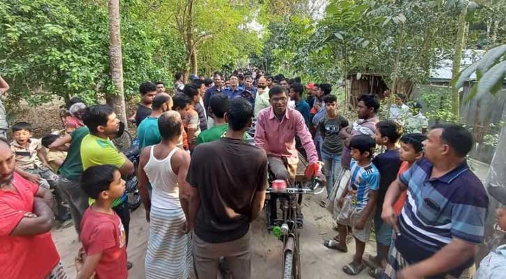 লালপুরে প্রকাশ্যে ইউপি সদস্যকে লক্ষ্য করে গুলি, অল্পের জন্য প্রাণে রক্ষা