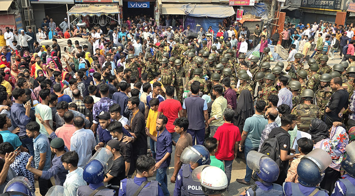 ৪ ঘণ্টা পর ঢাকা-ময়মনসিংহ মহাসড়কে যান চলাচল স্বাভাবিক