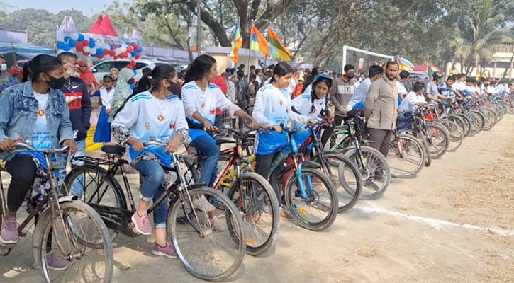 জয়পুরহাটে শুরু হয়েছে ক্রীড়া প্রতিযোগিতা