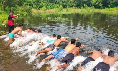 ইবিতে উন্মুক্ত সাঁতার প্রতিযোগিতা অনুষ্ঠিত