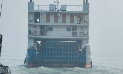 তিন ঘণ্টা বন্ধের পর দৌলতদিয়া-পাটুরিয়া রুটে ফেরি চলাচল শুরু