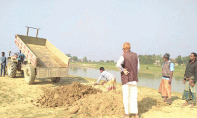 মধ্যনগরে কাইল্যানী হাওরে ফসল রক্ষা বাঁধের কাজ উদ্বোধন