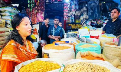 কালীগঞ্জে প্রশাসনের বাজার মনিটরিং ও ভ্রাম্যমান আদালতের মাধ্যমে জরিমানা