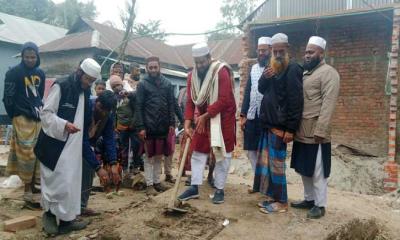 “মিফতাহুল জান্নাত” মহিলা মাদ্রাসার নতুন ভবনের ভিত্তিপ্রস্তর স্থাপন উদ্বোধন