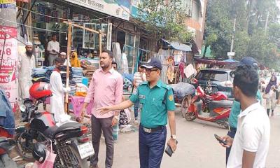 ফুটপাতে অভিযান ও মলম পার্টির  সচেতনায় কাজ করছে মিরপুর মডেল থানা 