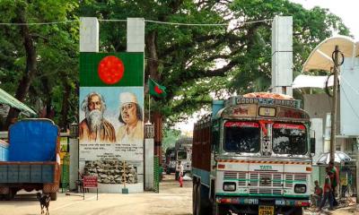 বেনাপোল স্থলবন্দর ৩ দিনের জন্য বন্ধ ঘোষণা