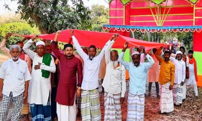 কয়েক‍‍`শ ভক্ত নিয়ে ভাঙ্গুড়া থেকে চাটমোহরে গিলাফ কাফেলা