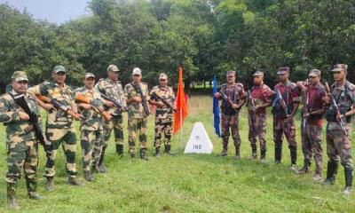 কাঁটাতারের বেড়া দেওয়ার চেষ্টা বিএসএফের, বিজিবির বাধা