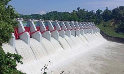 ফের খুলে দেওয়া হলো কাপ্তাই বাঁধের ১৬টি জলকপাট