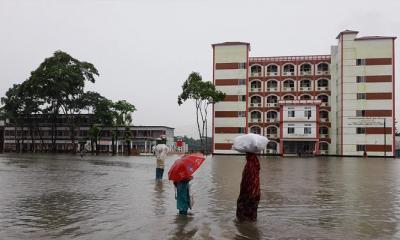 সাম্প্রতিক বন্যায় মৃত্যু বেড়ে ৬৭: ত্রাণ মন্ত্রণালয়