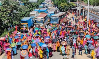 ঢাকা-ময়মনসিংহ ও ঢাকা-টাঙ্গাইল মহাসড়ক অবরোধ, দীর্ঘ যানজট