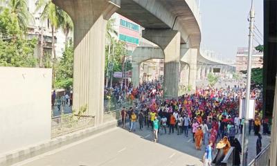 ফের মিরপুর সড়কে পোশাক শ্রমিকরা