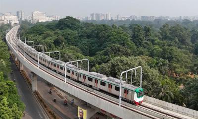 ছুটির শুক্রবারও চলবে মেট্রোরেল