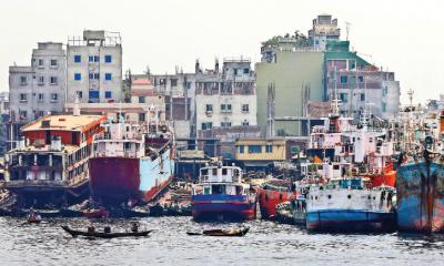 আগ্রহ নেই নৌযান নিবন্ধনে, রাষ্ট্রমালিকানাধীন বিভিন্ন সংস্থাকে চিঠি