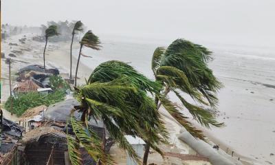 ঘূর্ণিঝড় মোখায় সেন্টমার্টিনের কয়েকটি গ্রাম প্লাবিত