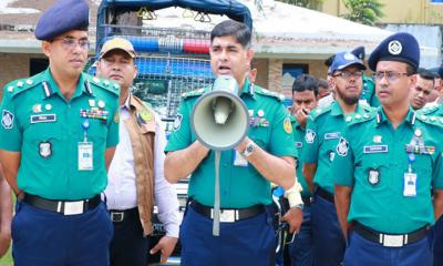 রাজশাহীর আইন শৃঙ্খলা রক্ষায় ‘কনফিডেন্স বিল্ডিং পেট্রোল’