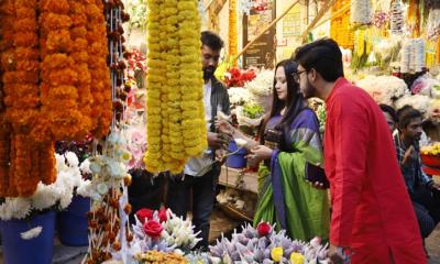 এক গোলাপ ১০০ টাকা, বিপাকে প্রেমিক-প্রেমিকা