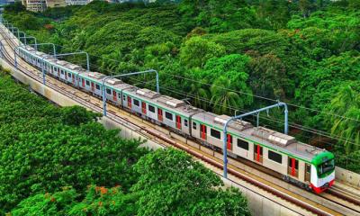 দুপুর থেকে চলবে মেট্রোরেল