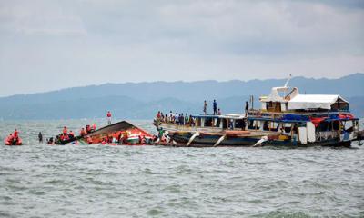 নাইজেরিয়ায় নৌকা ডুবে ৬৪ জনের মৃত্যুর আশঙ্কা