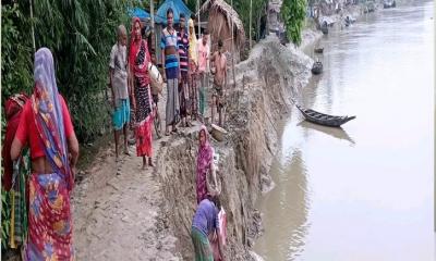 মাটি কাটায় কপোতাক্ষে ভাঙ্গন, ভিটেবাড়ি ছাড়া ২ শতাধিক পরিবার