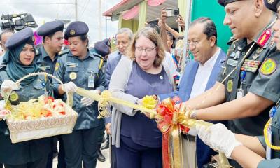 বন্দি পরিবহনের জন্য বাংলাদেশকে ৫টি গাড়ি দিলো যুক্তরাষ্ট্র