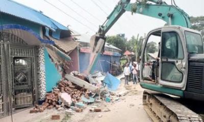 ফরিদপুরে উচ্ছেদ অভিযানে হামলা, ছয়জনের নামে মামলা