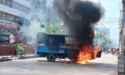 কোটা আন্দোলনে সংঘর্ষ: আইনশৃঙ্খলা বাহিনীর ২১ সদস্য আহত