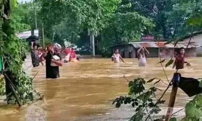 শেরপুরে নদীর পানি কমলেও ঢলের পানিতে নতুন নতুন এলাকা প্লাবিত; মৃত্যু সংখ্যা বেড়ে ৮জন