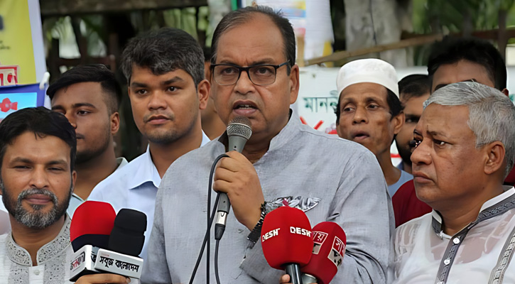 ‘দেশের মানুষ আর নিশিরাতের সরকার দেখতে চায় না’