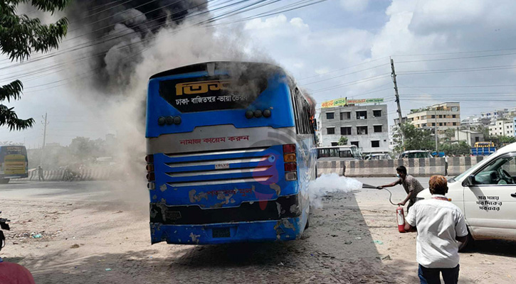 মাতুয়াইলে ৩ টি বাসে আগুন