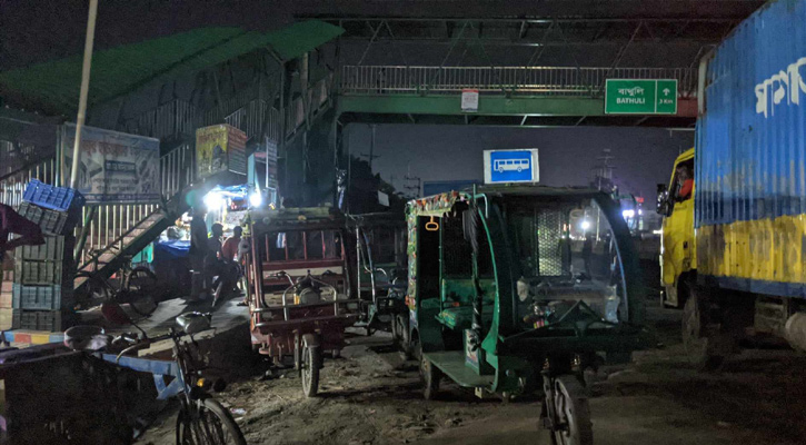 ধামরাইয়ে মিশুক চালাতে বাধার অভিযোগ সিএনজি চালকদের বিরুদ্ধে