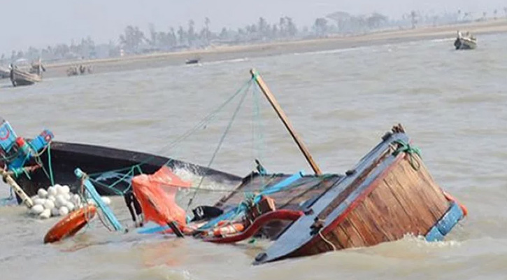 মেঘনায় ট্রলারডুবি, বহু হতাহতের শঙ্কা