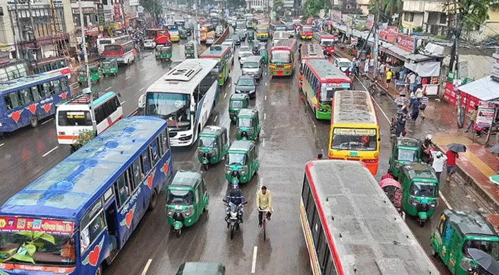 অবরোধেও রাস্তায় চলবে বাস