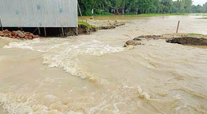 গাইবান্ধায় ব্রহ্মপুত্রের পানি বিপৎসীমার ওপরে, ডুবেছে নিম্নাঞ্চল