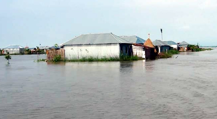 কুড়িগ্রামে বন্যা পরিস্থিতির আরও অবনতি, সোয়া লাখ মানুষ পানিবন্দি