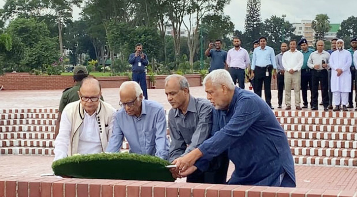 জাতীয় স্মৃতিসৌধে নতুন ৪ উপদেষ্টার শ্রদ্ধা