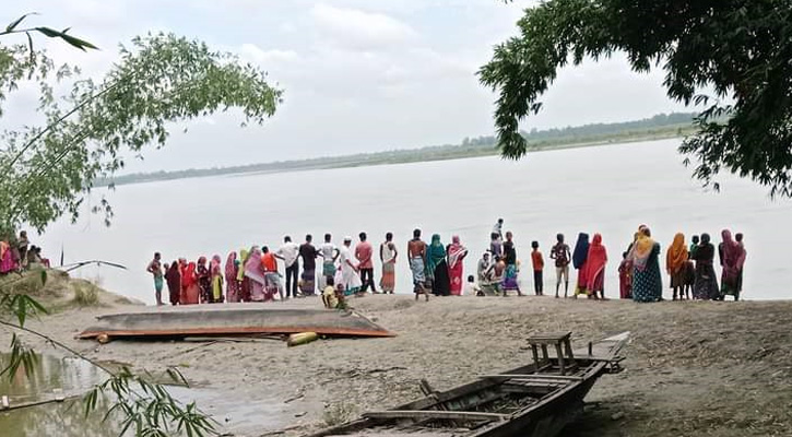 কুড়িগ্রামের ভুরুঙ্গামারীতে দুধ কুমার নদীতে নৌকা থেকে পড়ে গিয়ে যুবক নিখোঁজ।