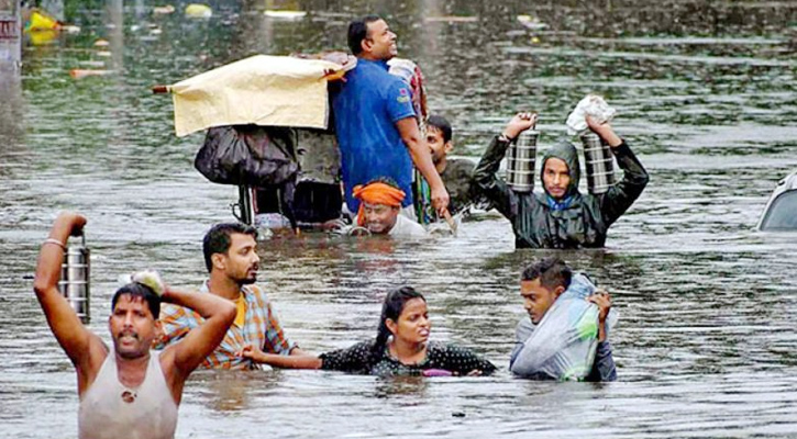 গুজরাটে ভয়াবহ বন্যা, ২৮ জনের প্রাণহানি