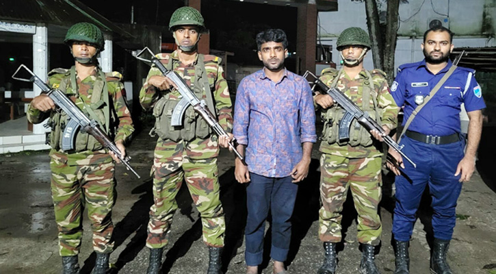 পেঁয়াজ ব্যবসায়ীকে আটকে রেখে চাঁদা দাবি, ছাত্রদল নেতা আটক