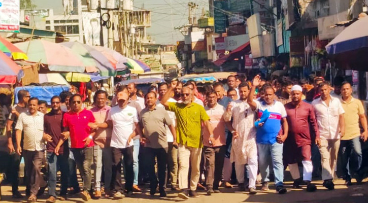 কালিয়াকৈরে ফ্যাসিবাদ আওয়ামী বিরোধী মিছিল অনুষ্ঠিত