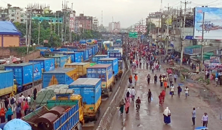 ৫৩ ঘণ্টা পর ঢাকা-ময়মনসিংহ মহাসড়ক ছাড়লেন শ্রমিকরা